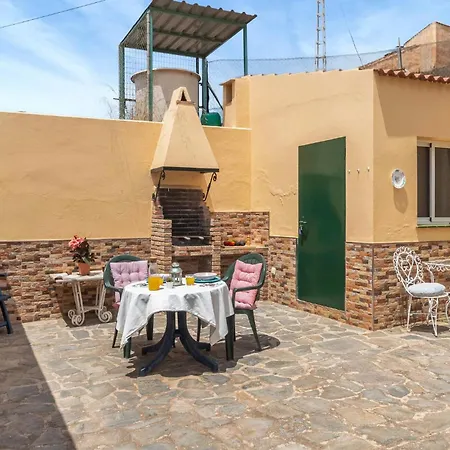 Holiday home Stunning In El With Wifi Morche